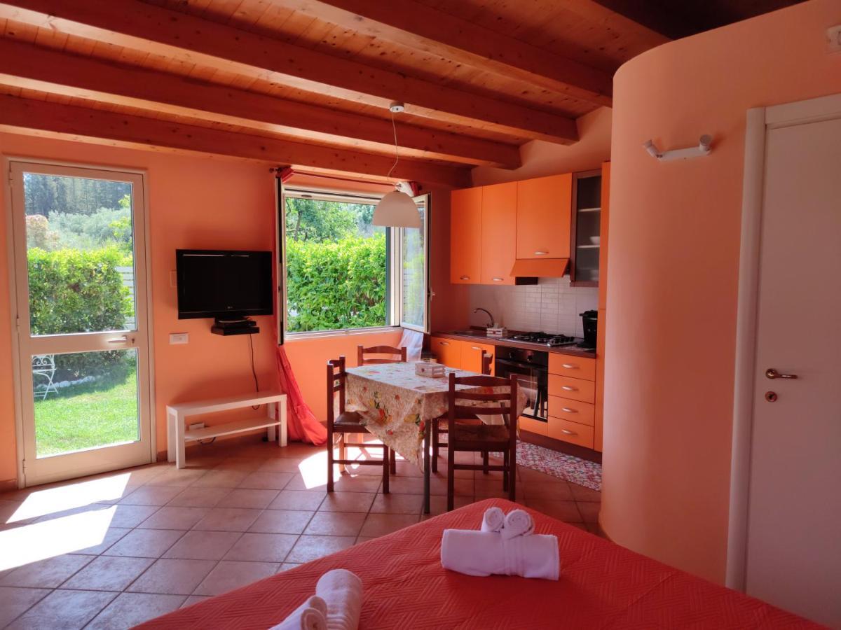 Villa Martino Apartments Чефалу Екстериор снимка